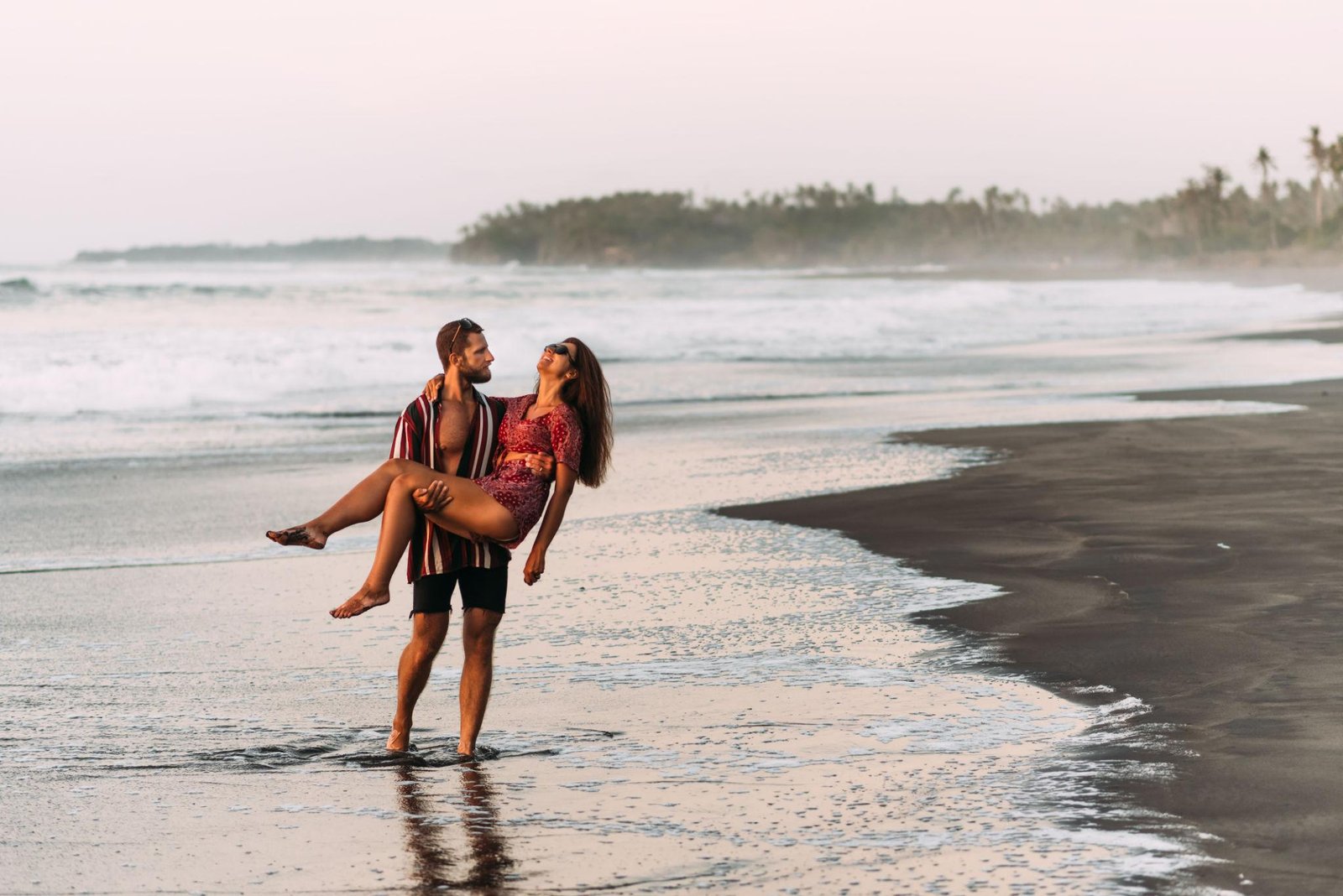Romantic Sunset Sailings